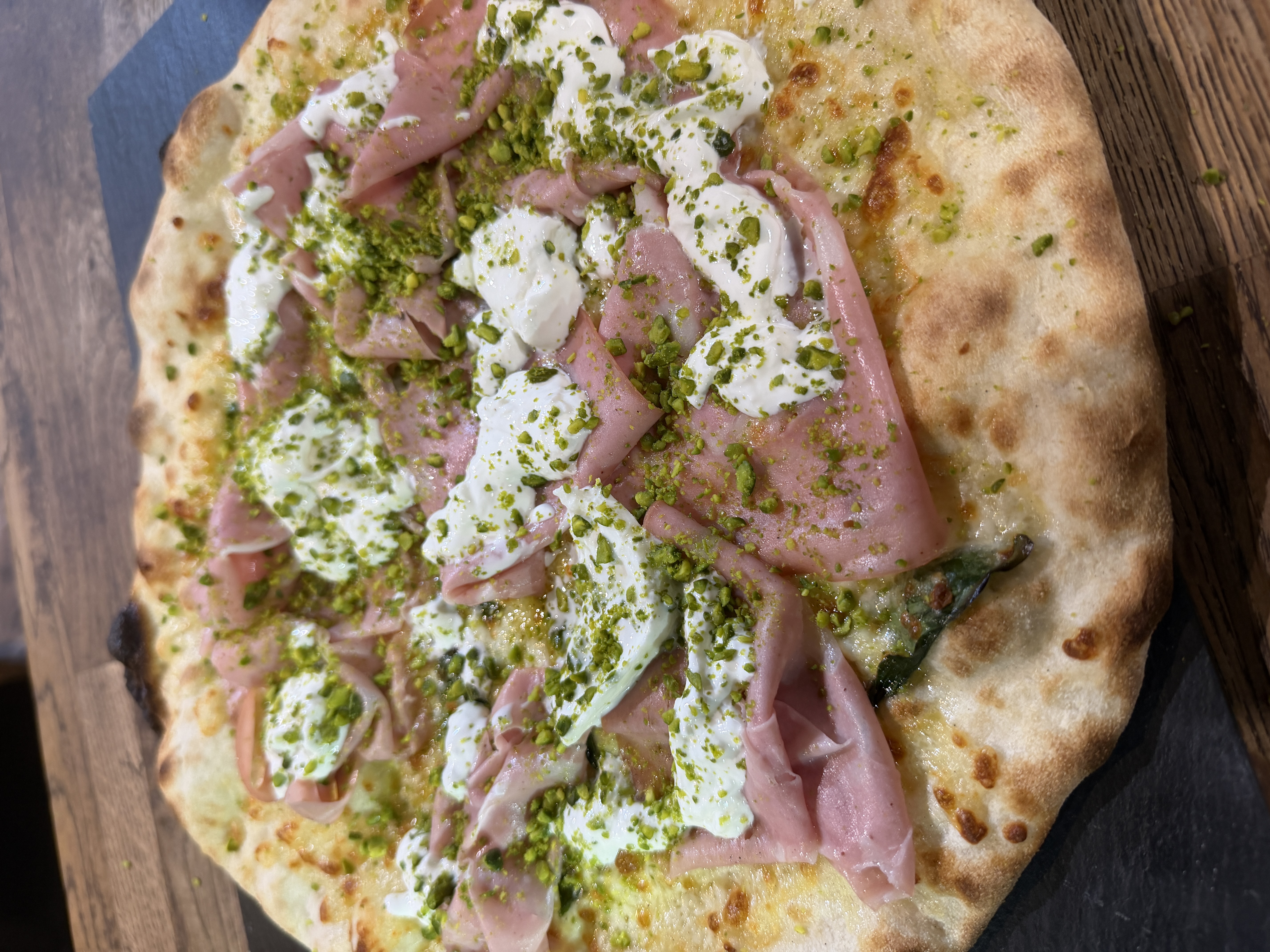 La Mortadella — Pizza du mois chez Pizza des Plans à Carros